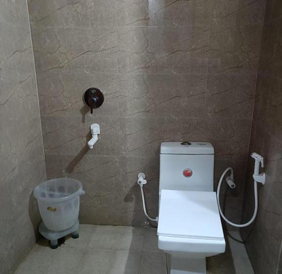 Отель Big Bang Near Delhi Airport