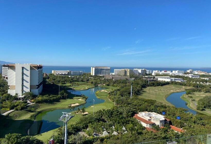 هتل Grand Luxxe With Free Golf