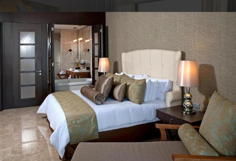 فندق Grand Luxxe With Free Golf