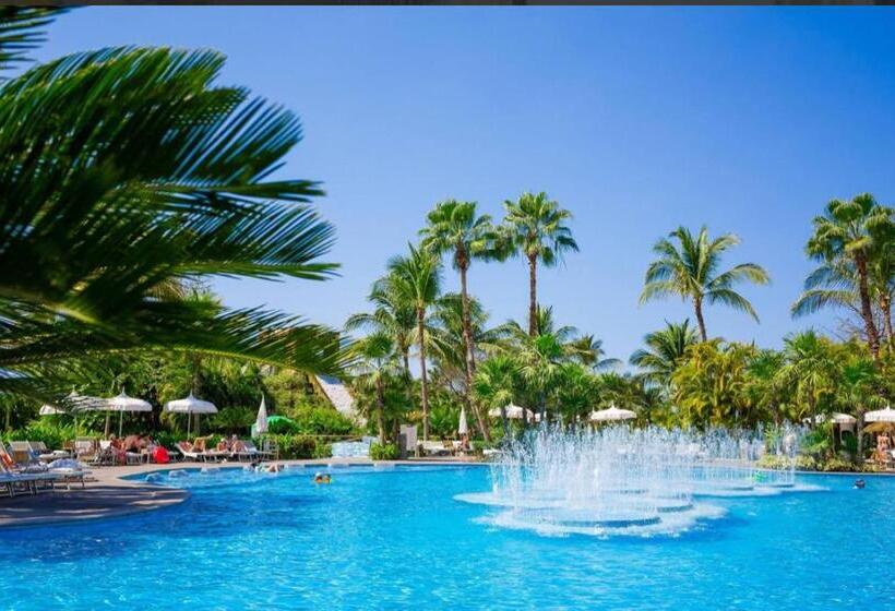 هتل Grand Luxxe With Free Golf