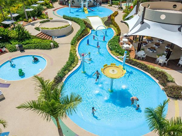 هتل Grand Luxxe With Free Golf