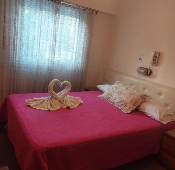 فندق Nuevo Embajador