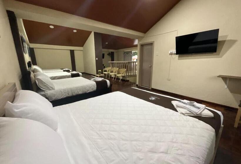 فندق Orillas Del Zamora