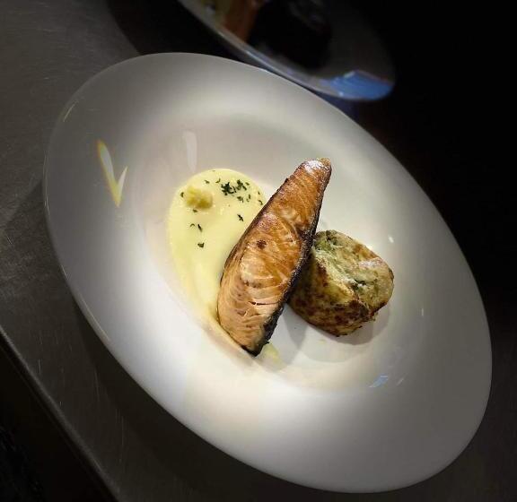 Отель Pensiunea Stejarul