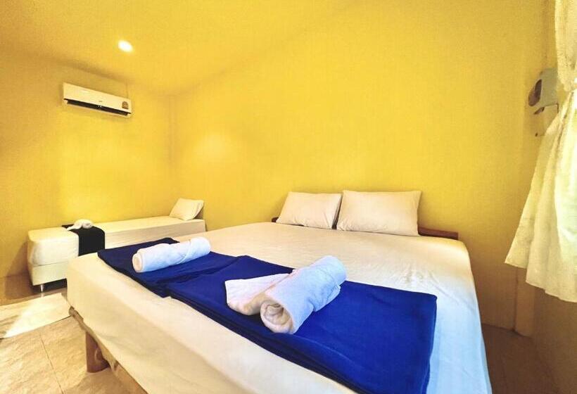 فندق Phupa Beach Resort