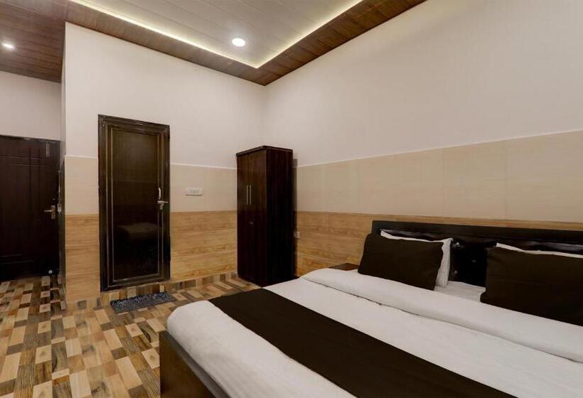 호텔 Super Collection O Queen S Palace