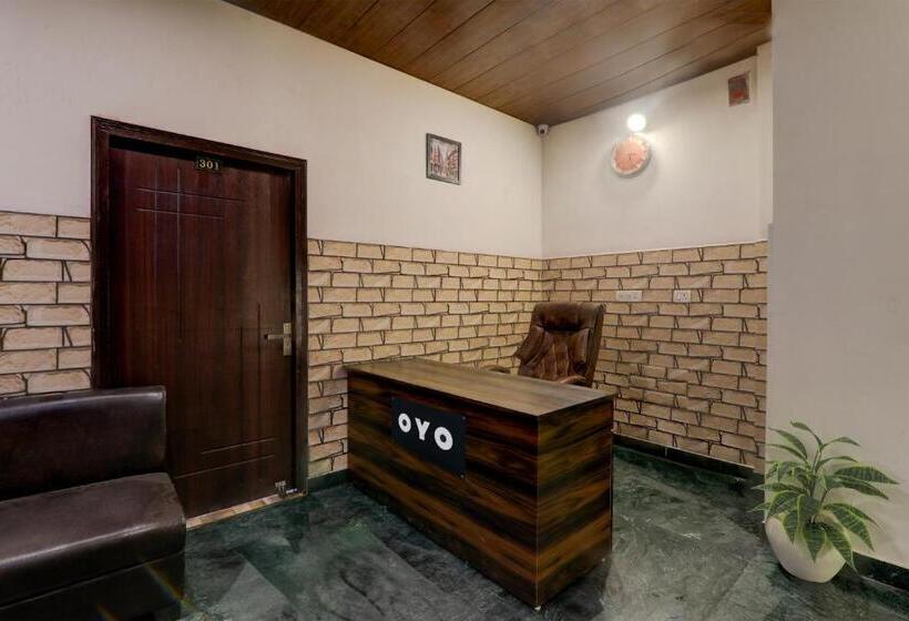 호텔 Super Collection O Queen S Palace