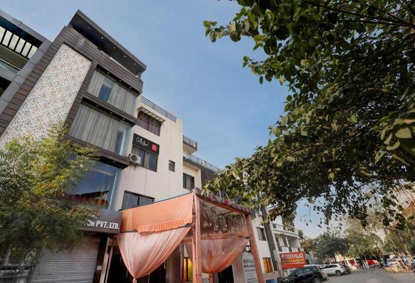 호텔 Super Collection O Queen S Palace