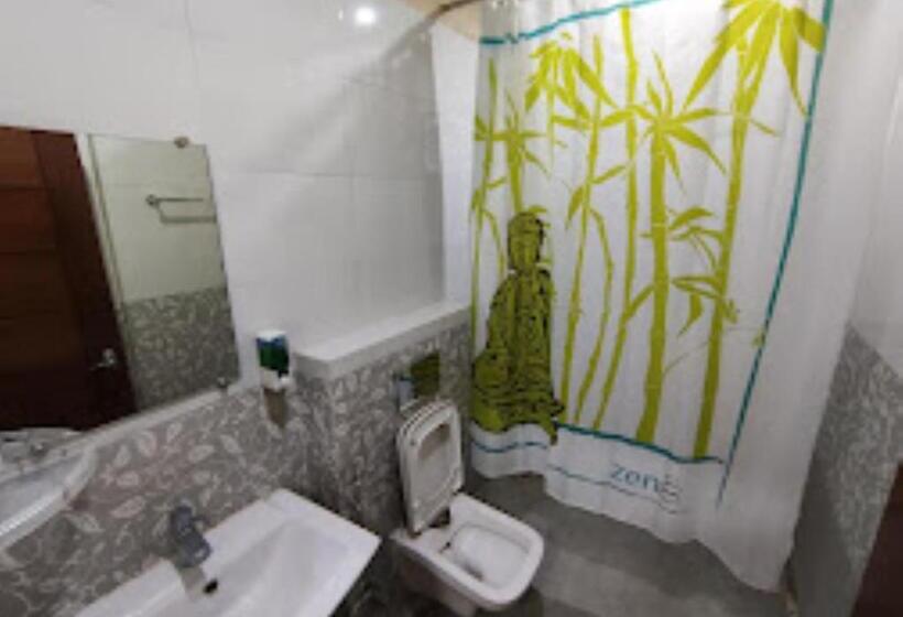 호텔 Shar Inn Balrampur