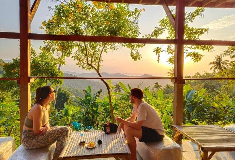 בית מלון כפרי Sz Samui Glamping