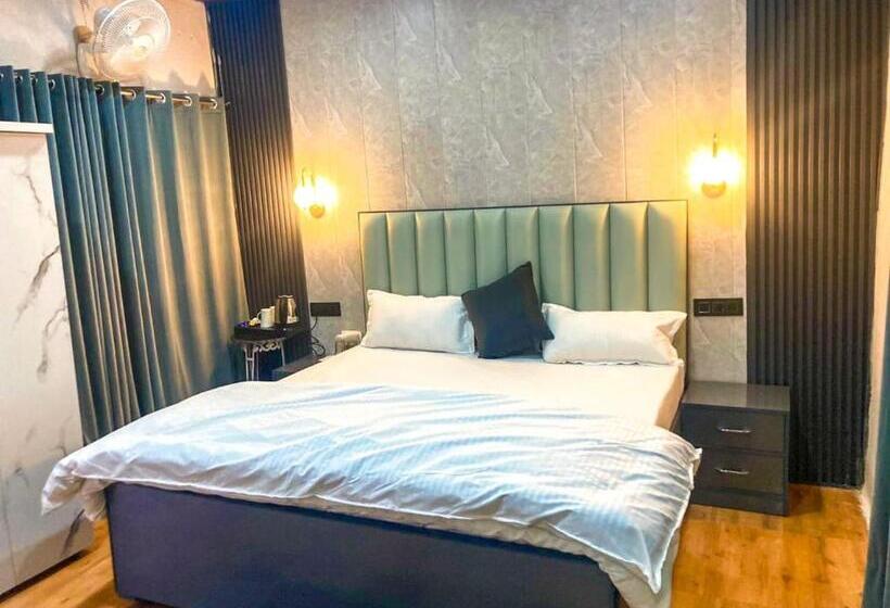 酒店 The Forest Lake View Resort