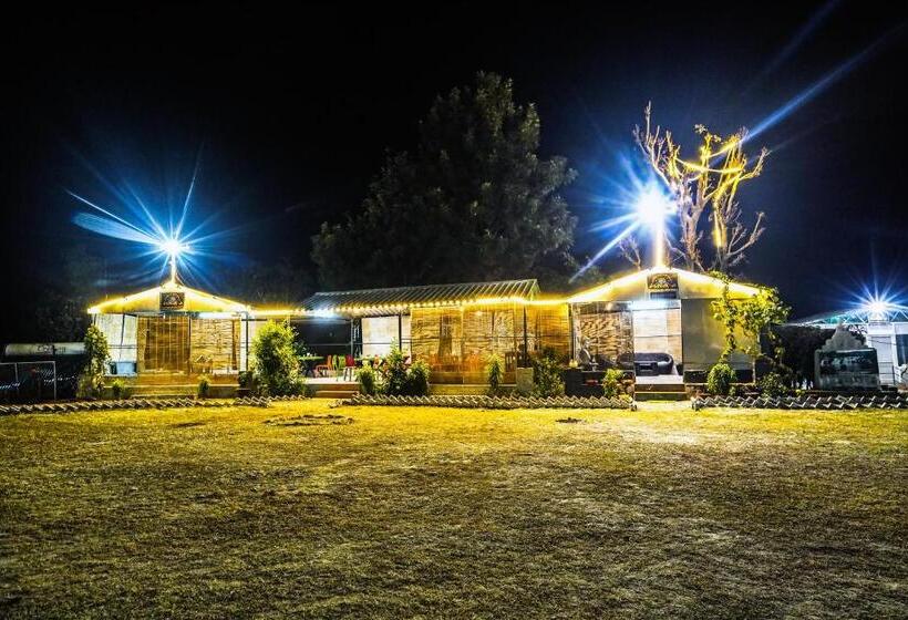 בית מלון כפרי The Forest Lake View Resort