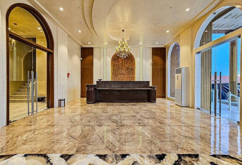 Szálloda The S Crown Somnath