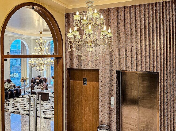 Szálloda The S Crown Somnath