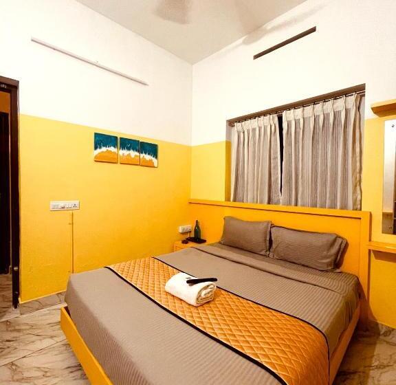 ホテル Twinn Waves Calicut