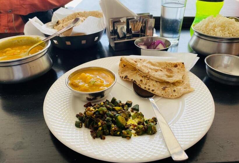 ホテル Grand White 350 Mtr From Golden Temple