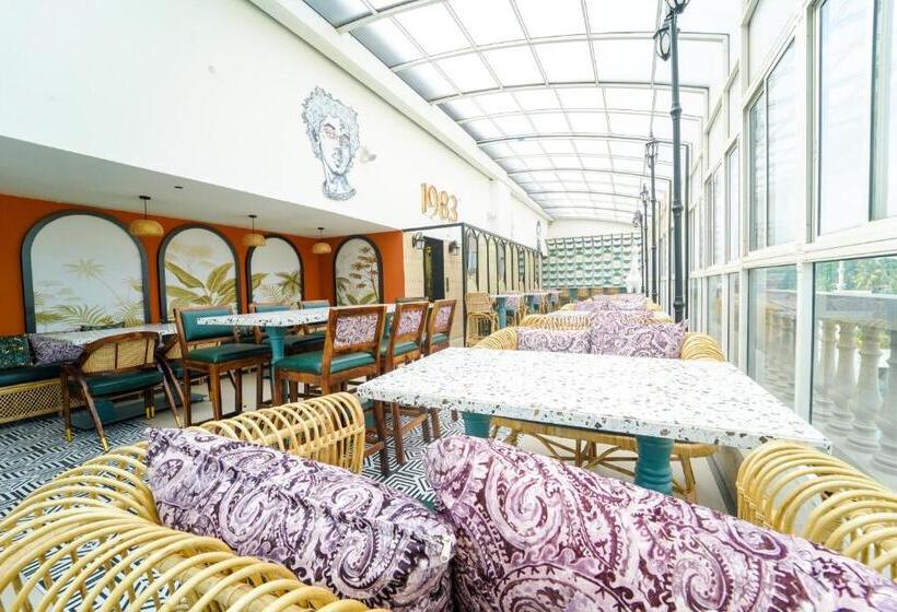 בית מלון כפרי Yuvraj Le Royale