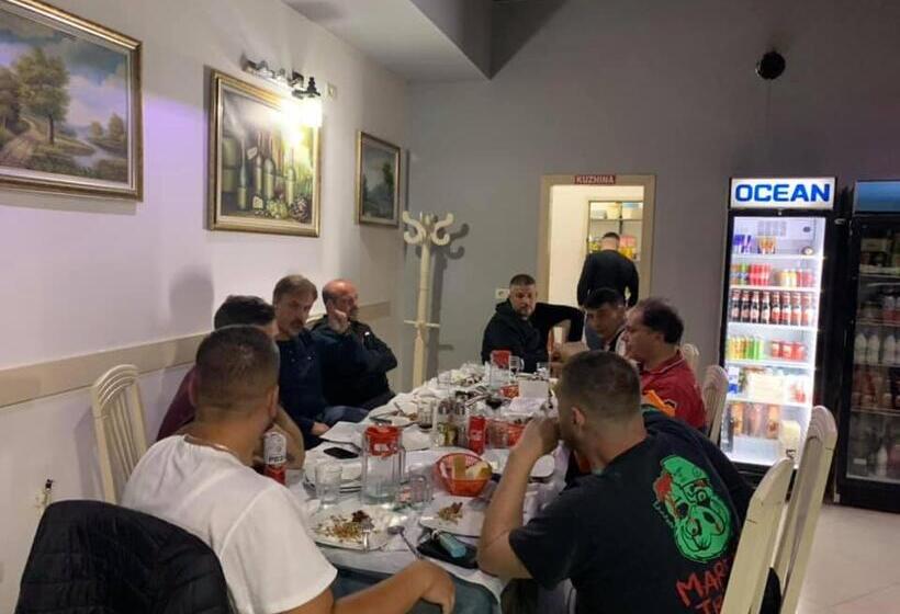 בית מלון כפרי Zogu