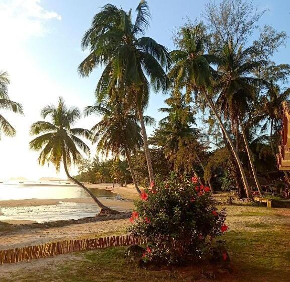 Last Hammock Beach Resort
