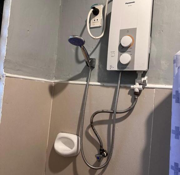 Lionfish Backpackers Hostel Malapascua