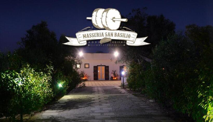 بنسيون Agriturismo Masseria San Basilio