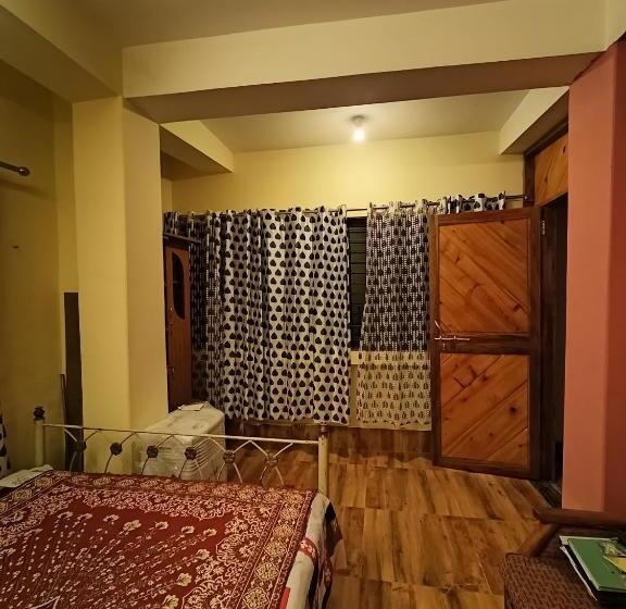 Пансион Buddha Kuthir