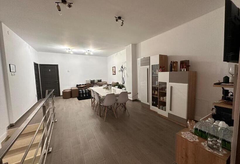 펜션 Gemasoti House