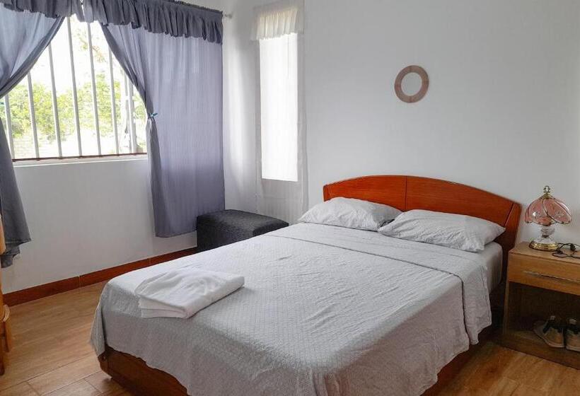 پانسیون Hospedaje La Esmeralda De San Borja