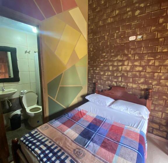 펜션 Hostal Cabecirrufa