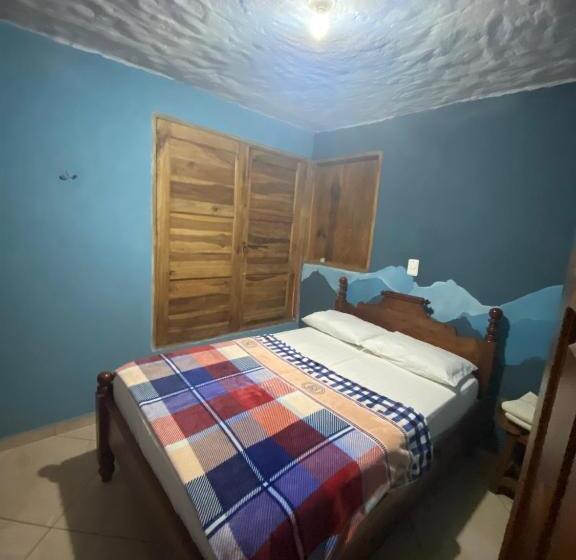 펜션 Hostal Cabecirrufa