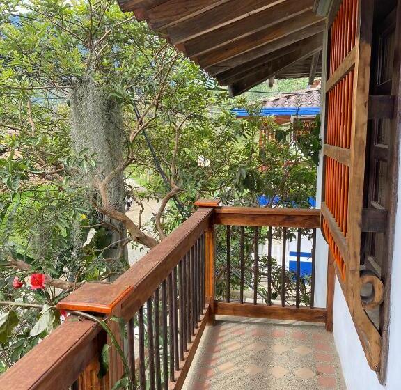 펜션 Hostal Cabecirrufa