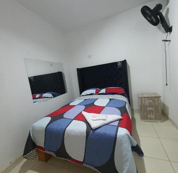 پانسیون Hostal Grand Ibiza