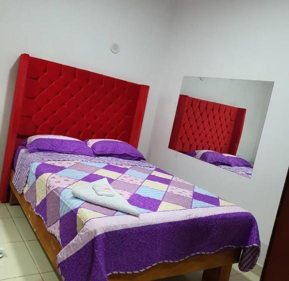 پانسیون Hostal Grand Ibiza