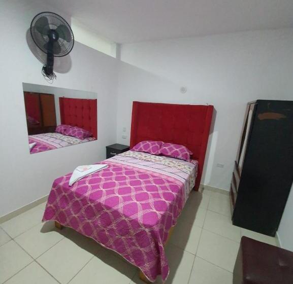 پانسیون Hostal Grand Ibiza