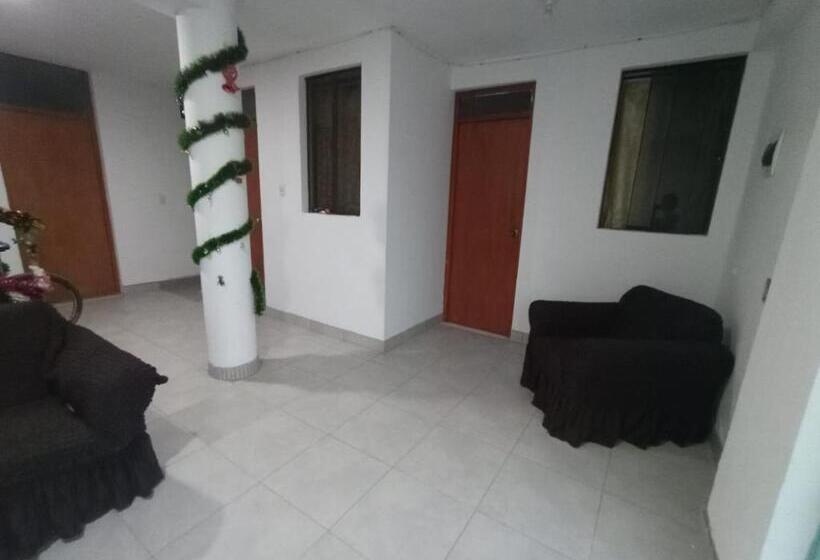 بنسيون Macarena Houses