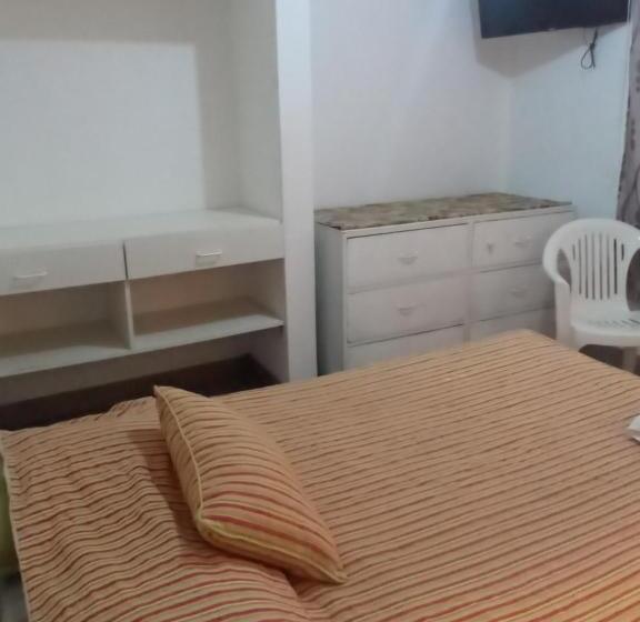 بنسيون Macarena Houses