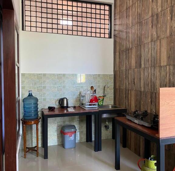 פנסיון Miyo S House