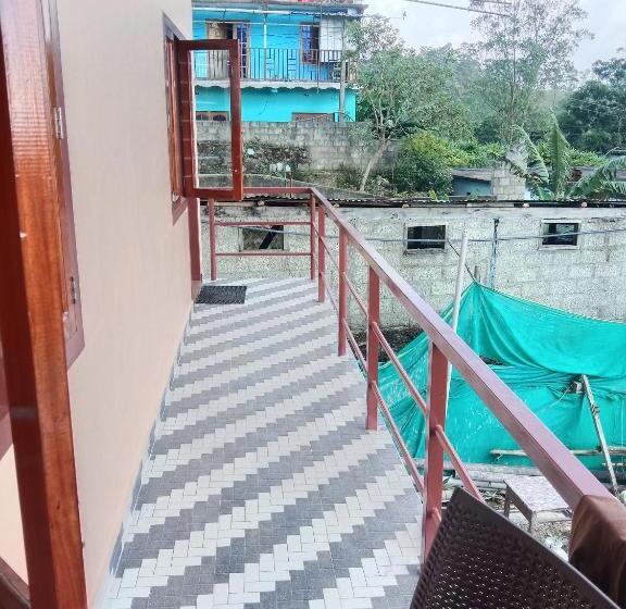 بنسيون Sri Lakshmi Homestay