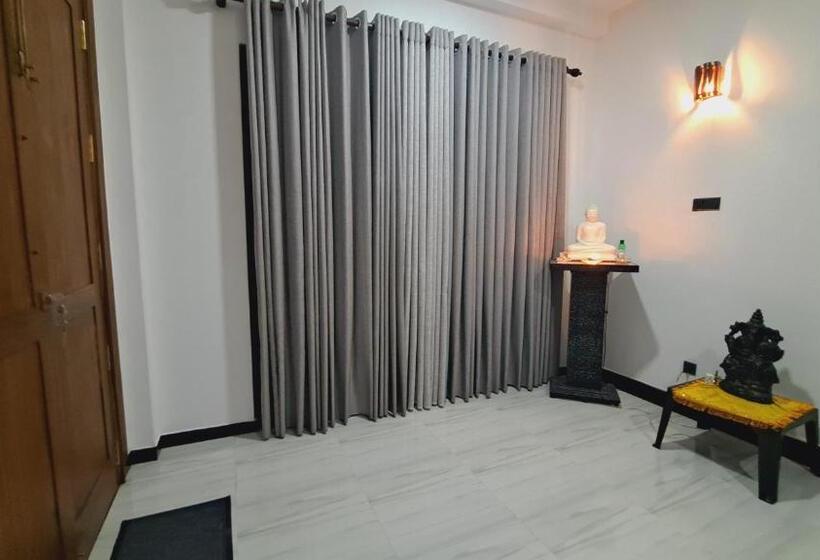 膳宿费 Surf Monkey Breeze