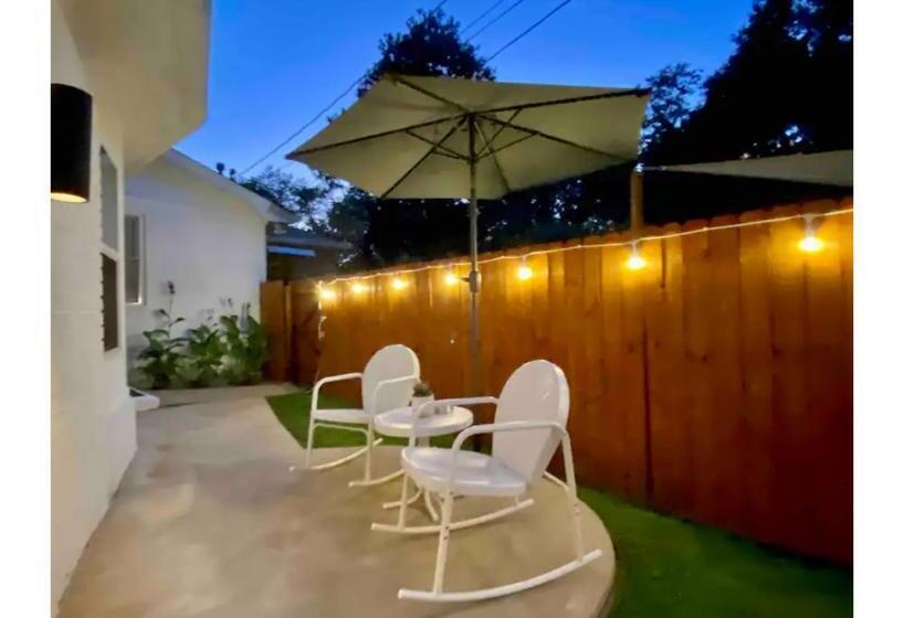 بنسيون Toadhaus Studio In Quiet Residential Neighborhood Athens