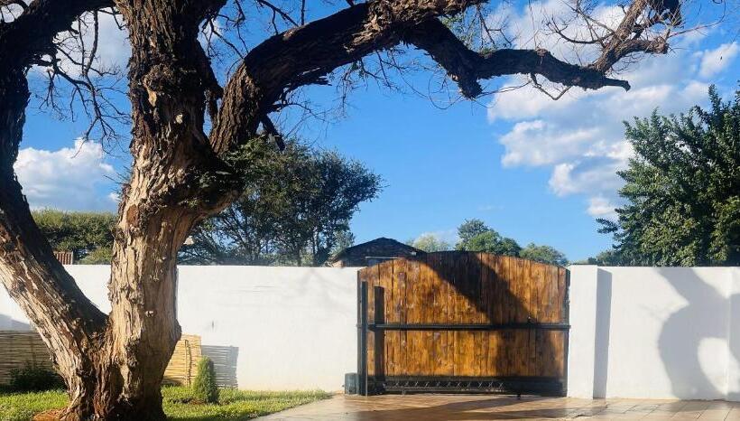 ペンション Trendybliss Guest House