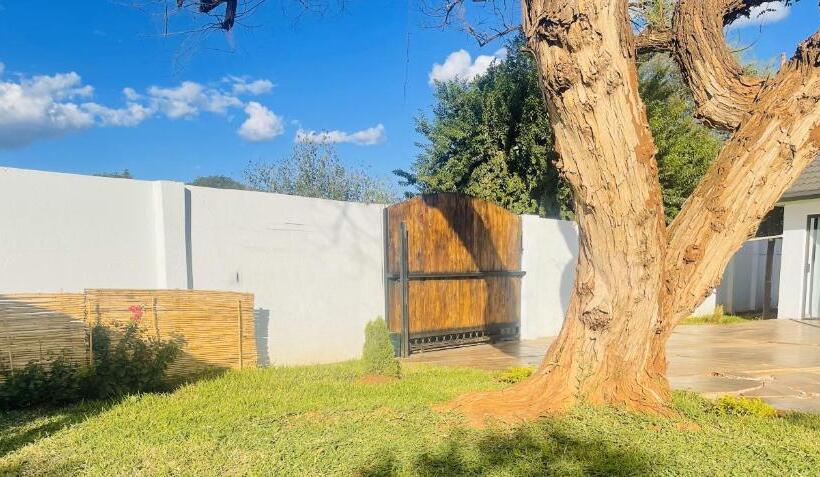 ペンション Trendybliss Guest House