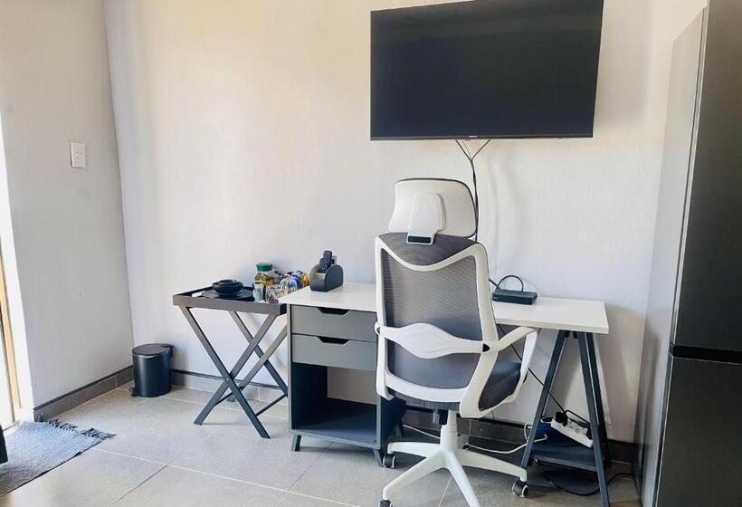 ペンション Trendybliss Guest House