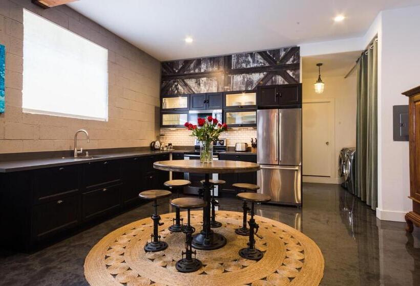 Petaluma Warehouse Lofts Unit D