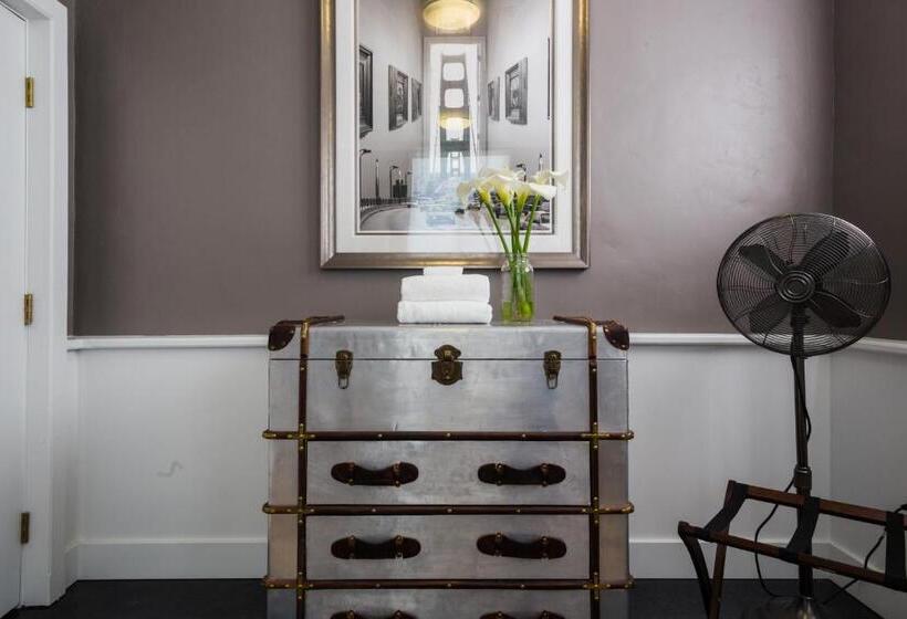 Petaluma Warehouse Lofts Unit D