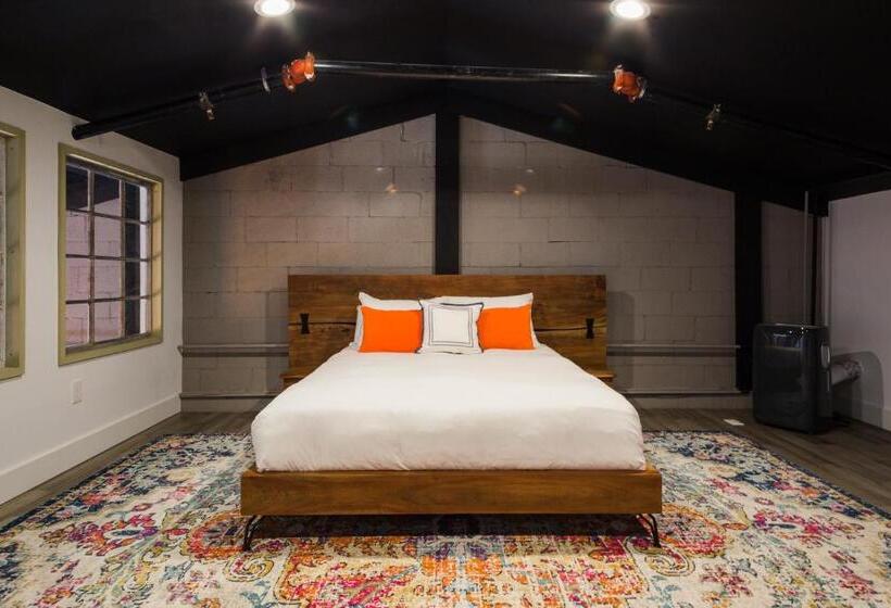 Petaluma Warehouse Lofts Unit D