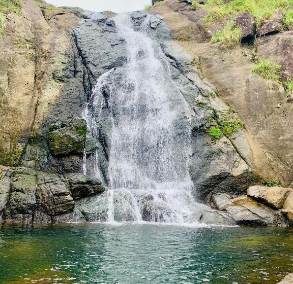 리조트 Nature Sanctuary Urumbi Hills