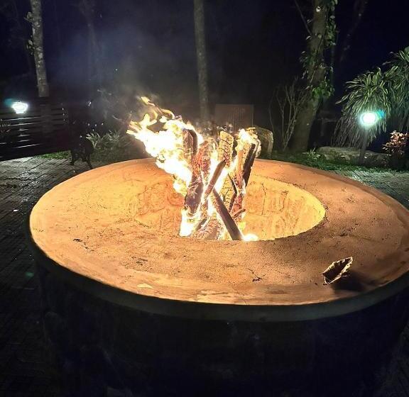 리조트 Nature Sanctuary Urumbi Hills