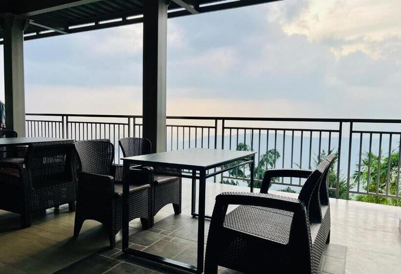 리조트 Nature Sanctuary Urumbi Hills