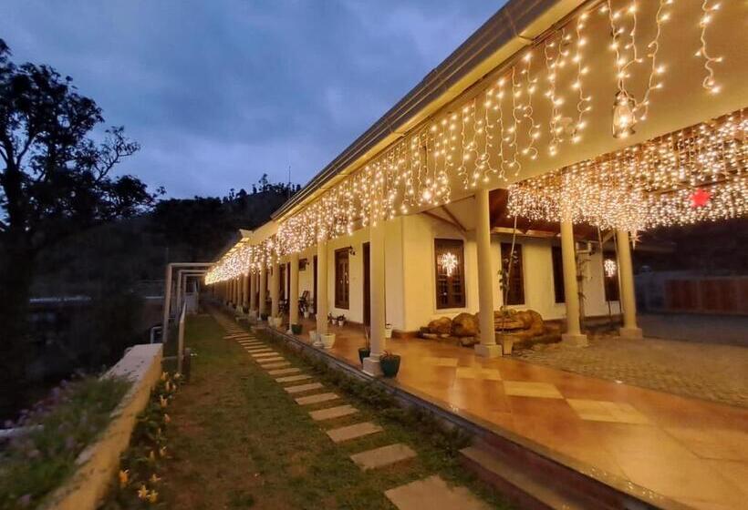 리조트 Nature Sanctuary Urumbi Hills